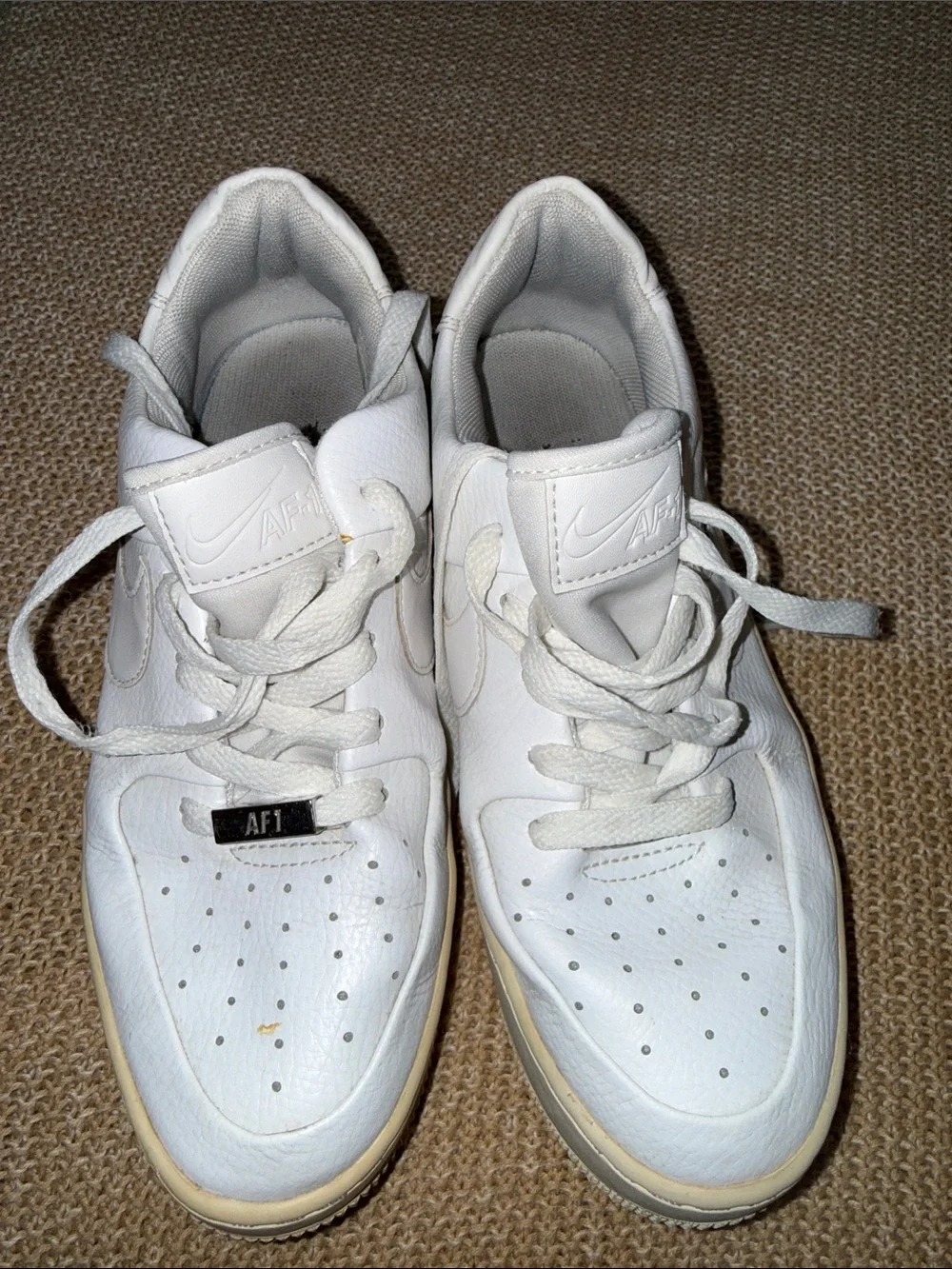 Nike Women’s White Leather Low-Top Sneakers